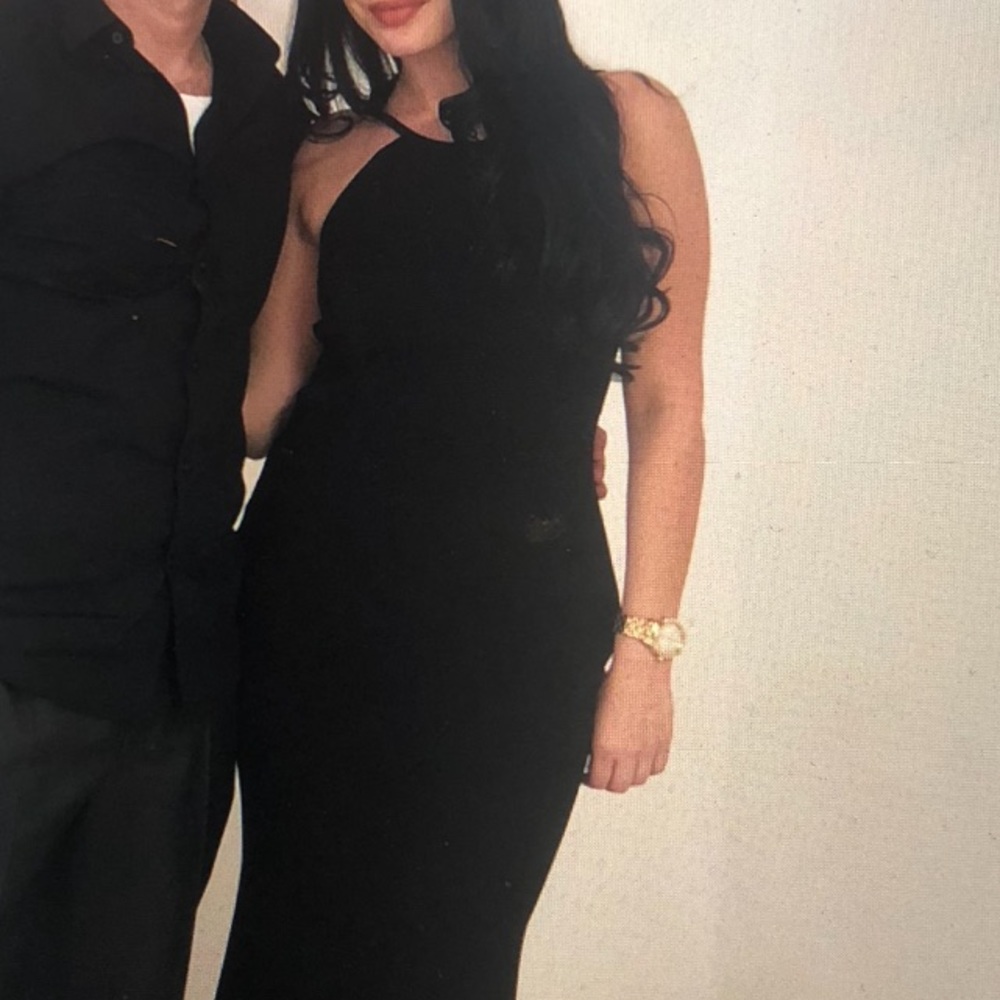 Dress - Picture 3 of 3